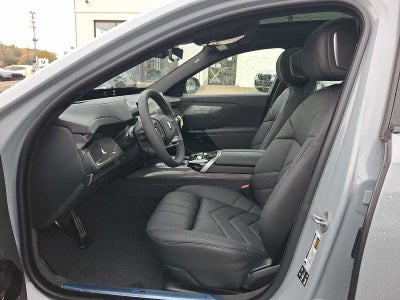 2027 BMW 7 Series 740i xDrive Sedan