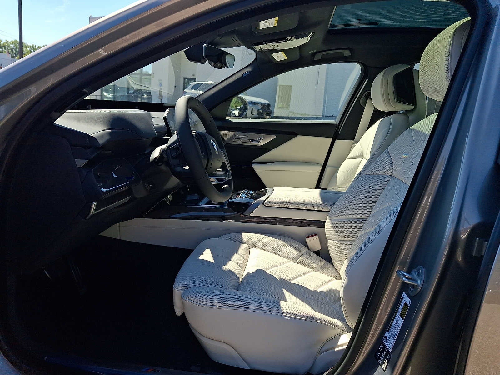 2027 BMW 7 Series 740i xDrive Sedan