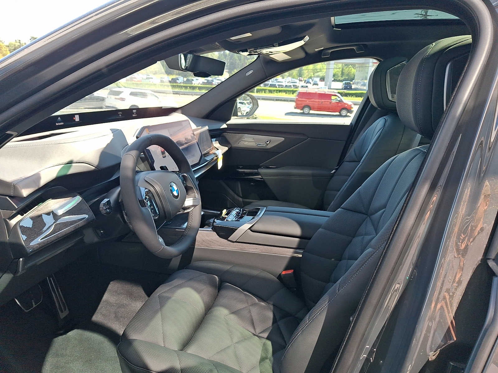 2027 BMW 7 Series 740i xDrive Sedan