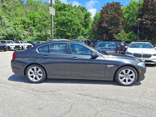 2012 BMW 5 Series 4dr Sdn 550i xDrive AWD