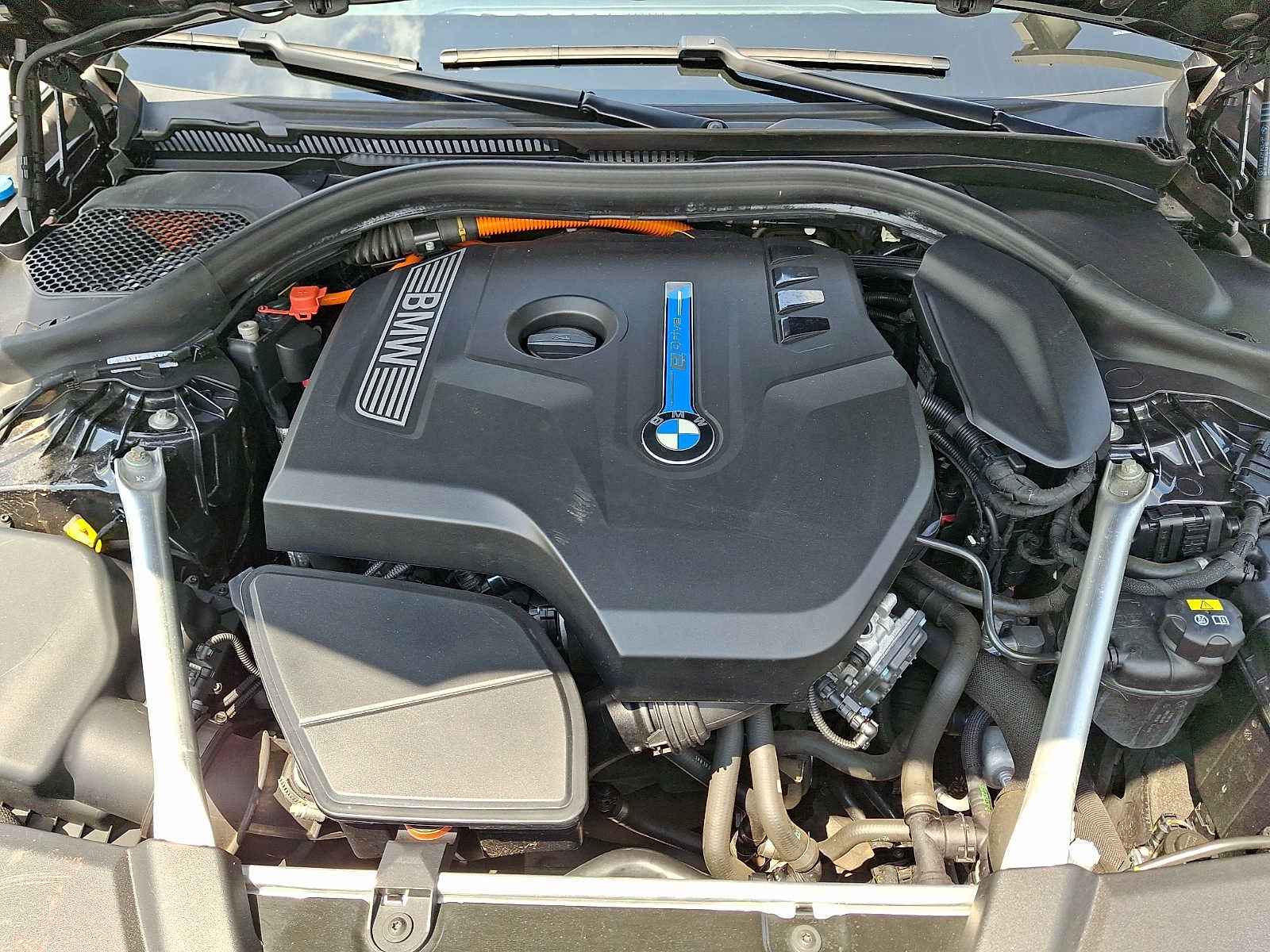2019 BMW 5 Series 530e xDrive iPerformance Plug-In Hybrid