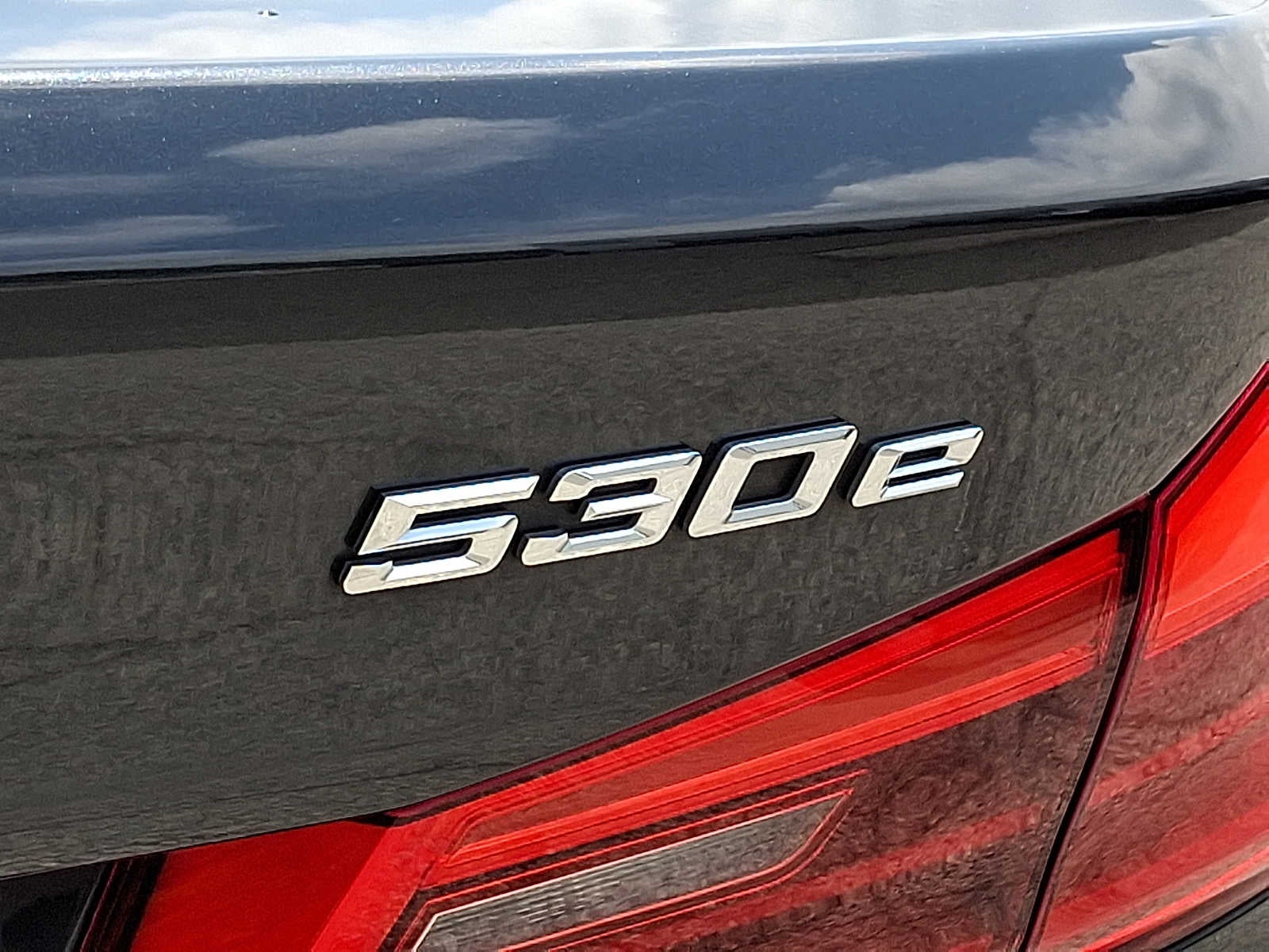2019 BMW 5 Series 530e xDrive iPerformance Plug-In Hybrid