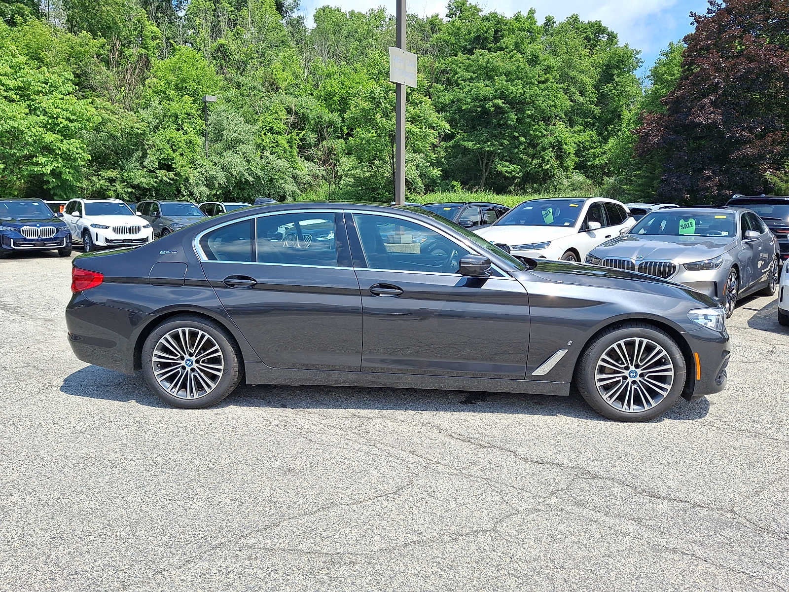 2019 BMW 5 Series 530e xDrive iPerformance Plug-In Hybrid