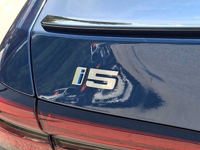 2025 BMW i5 xDrive40 Sedan