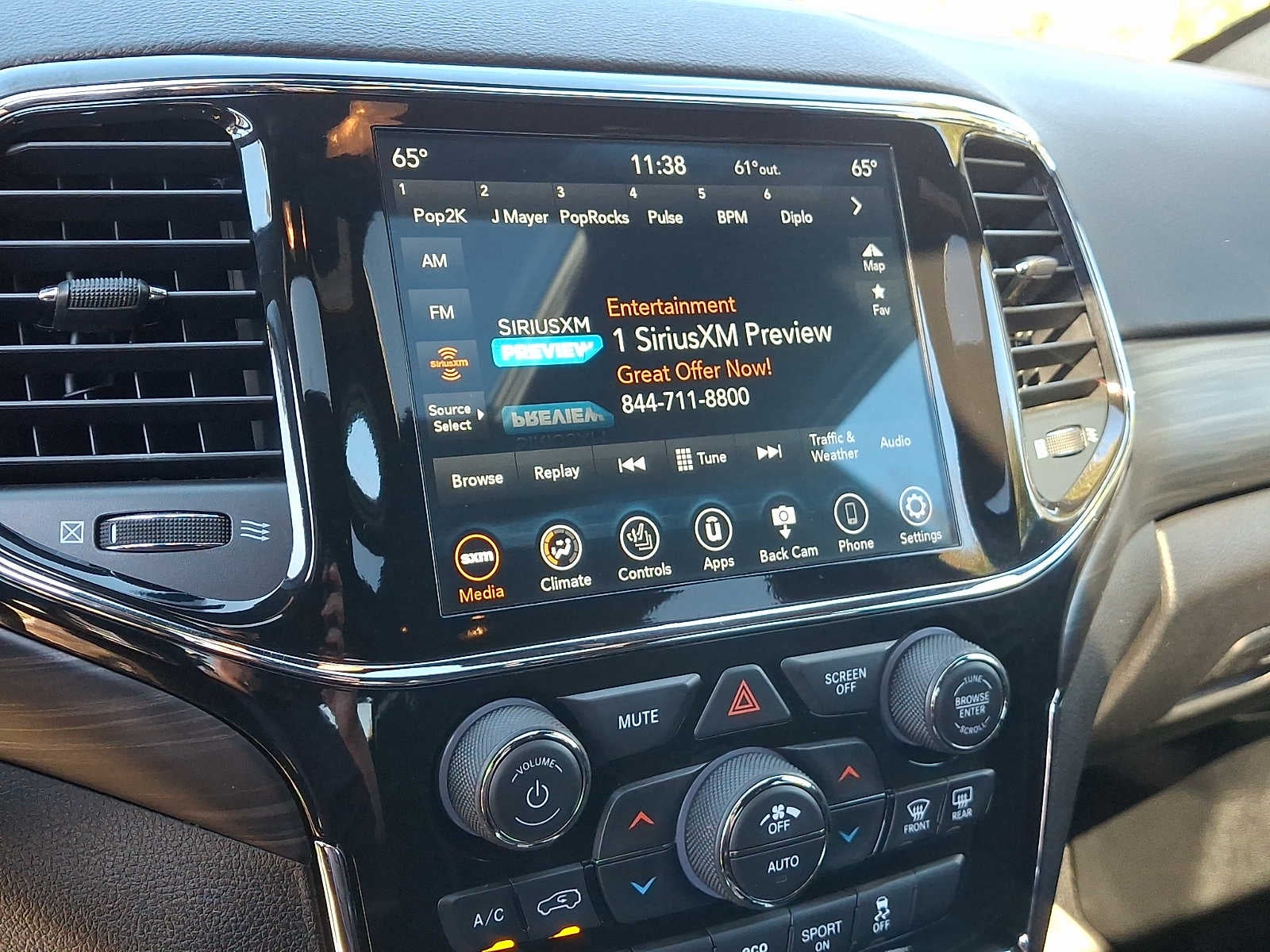 2021 Jeep Grand Cherokee Laredo X 4x4