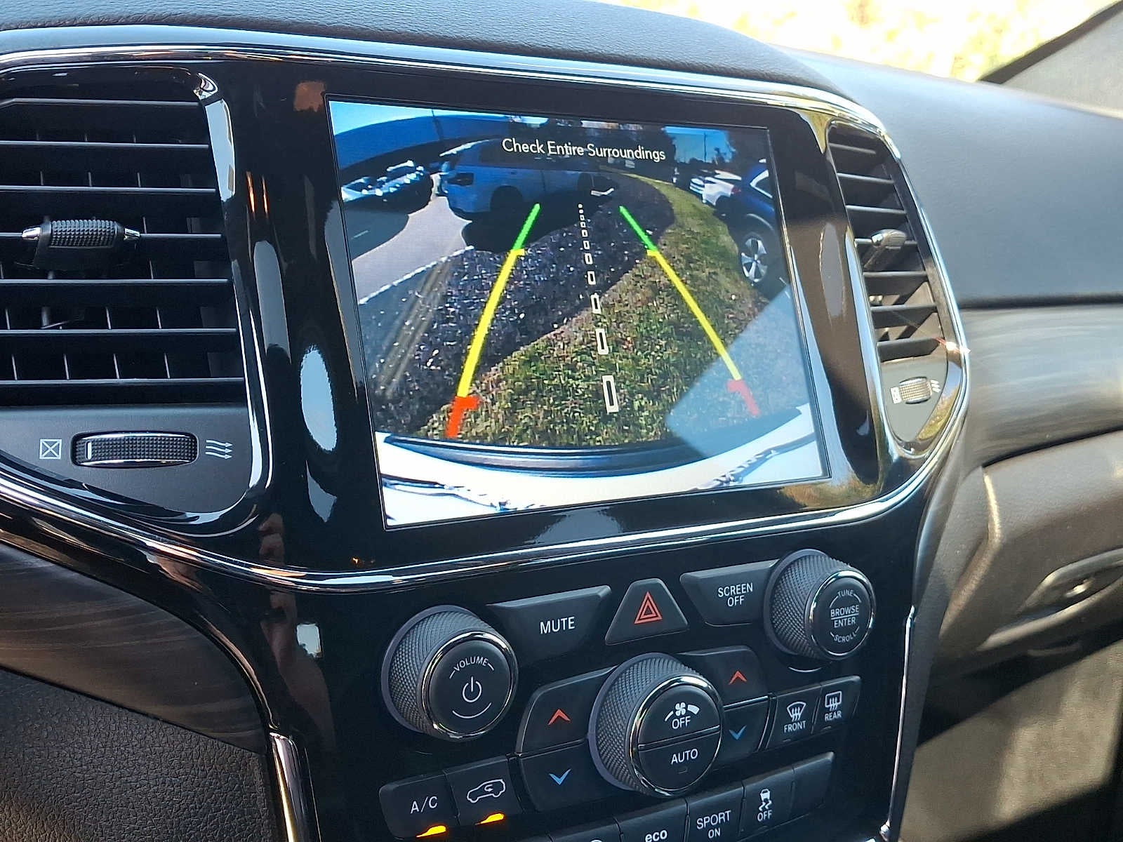 2021 Jeep Grand Cherokee Laredo X 4x4