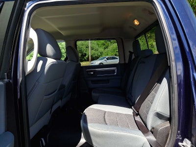 2013 RAM 1500 4WD Crew Cab 140.5 SLT