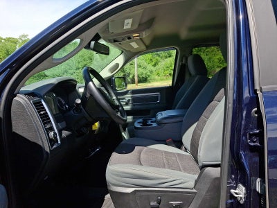 2013 RAM 1500 4WD Crew Cab 140.5 SLT
