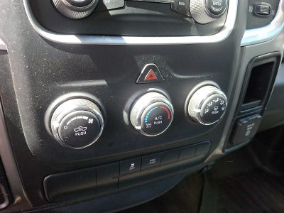 2013 RAM 1500 4WD Crew Cab 140.5 SLT