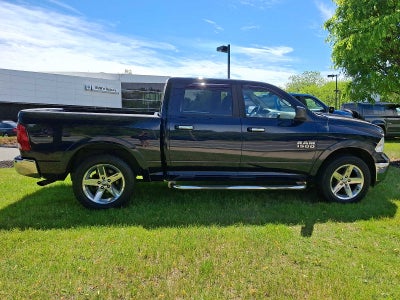 2013 RAM 1500 4WD Crew Cab 140.5 SLT