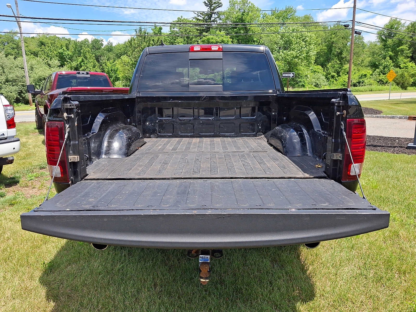 2017 RAM 1500 Night 4x4 Crew Cab 57 Box