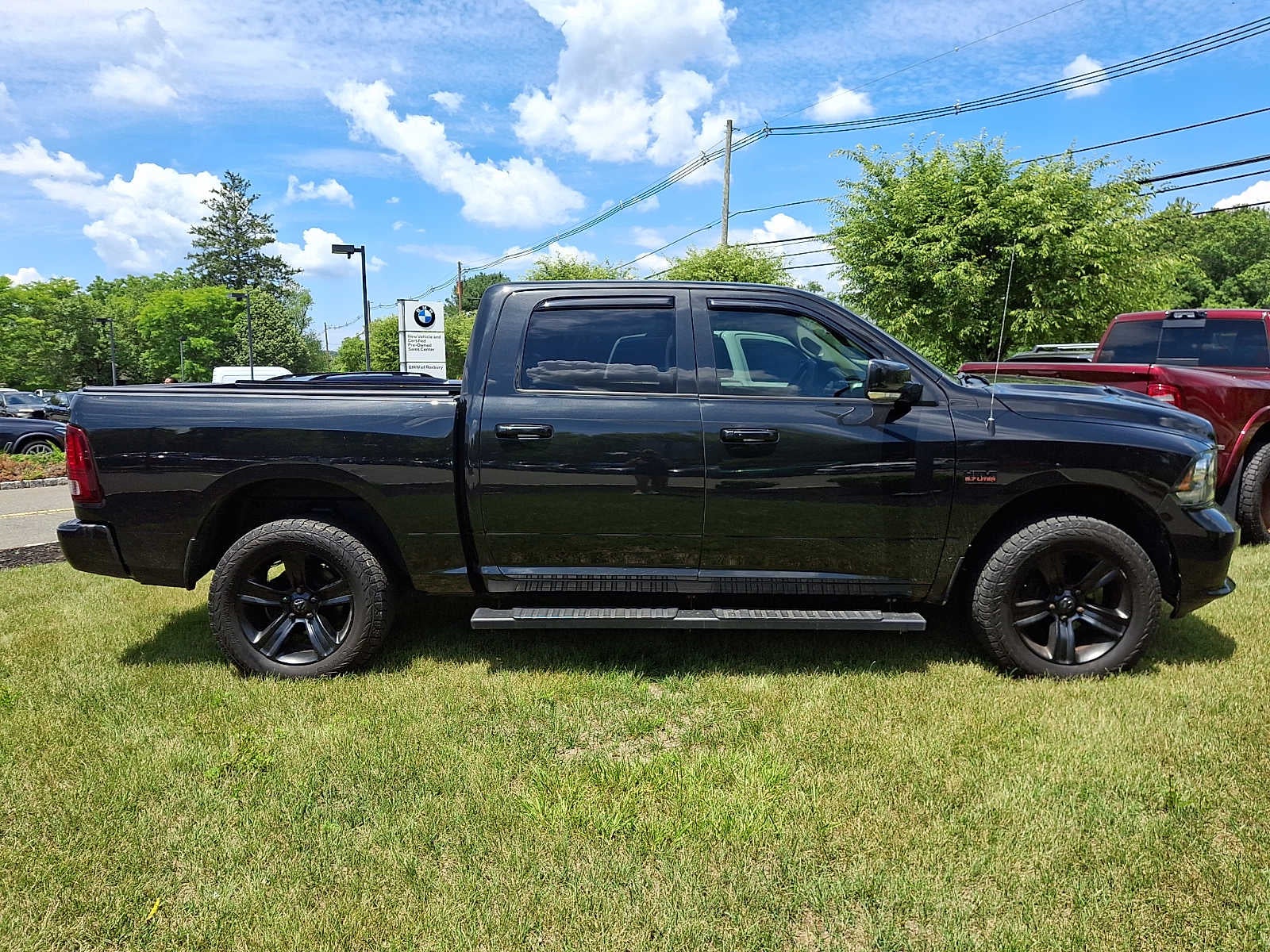 2017 RAM 1500 Night 4x4 Crew Cab 57 Box