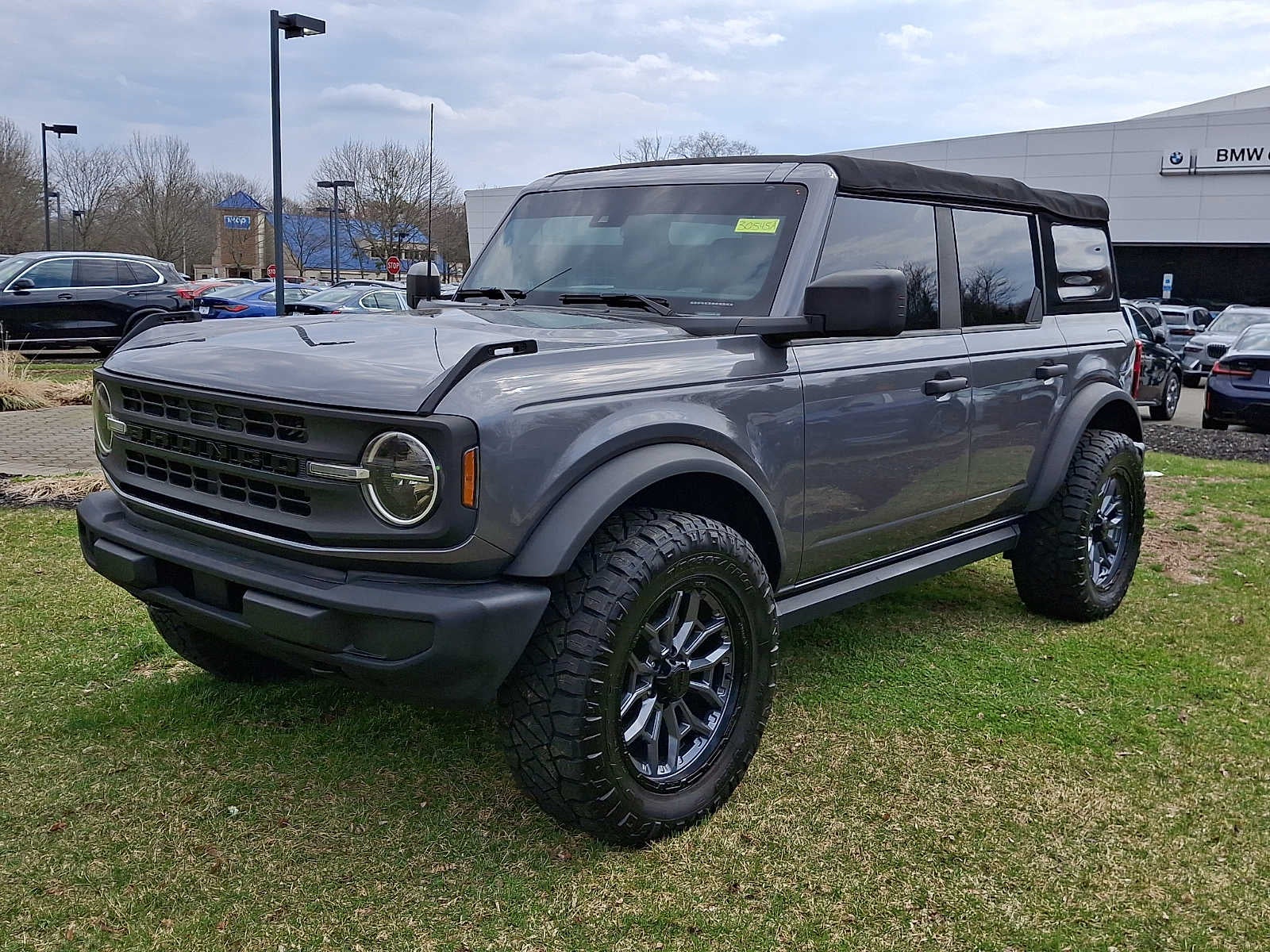 2022 Ford Bronco Base 4 Door 4x4