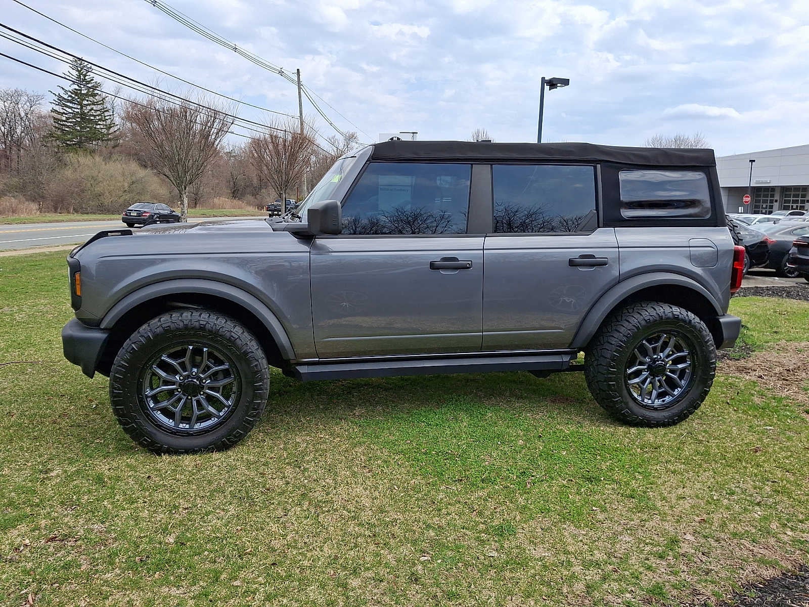 2022 Ford Bronco Base 4 Door 4x4