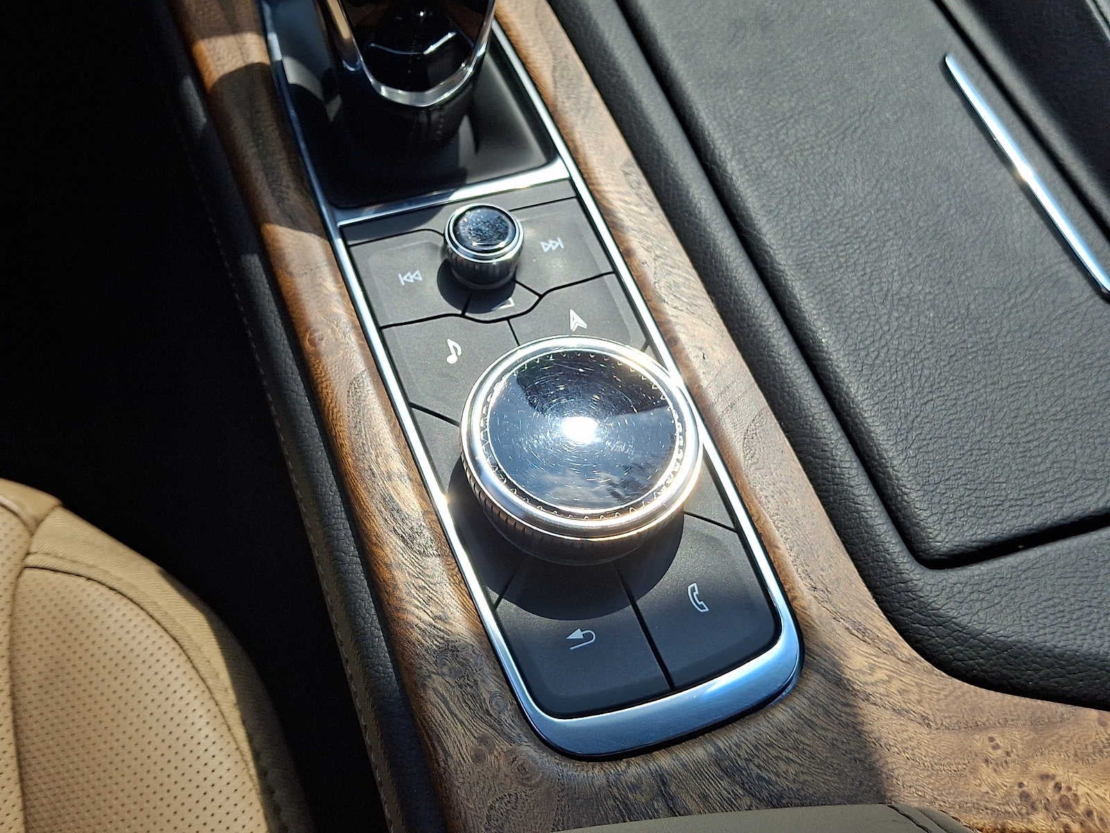 2023 Cadillac CT5 4dr Sdn Premium Luxury