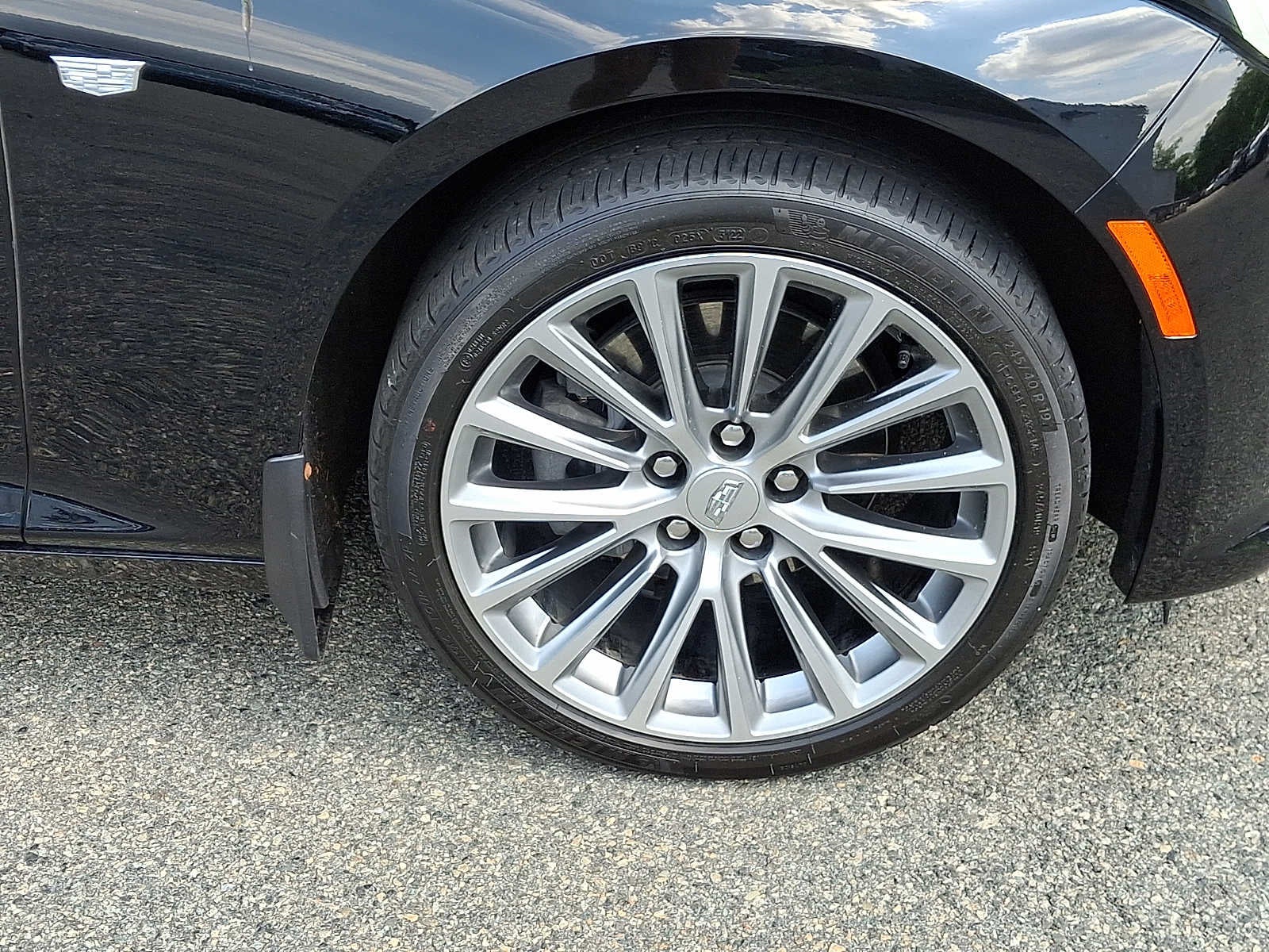 2023 Cadillac CT5 4dr Sdn Premium Luxury