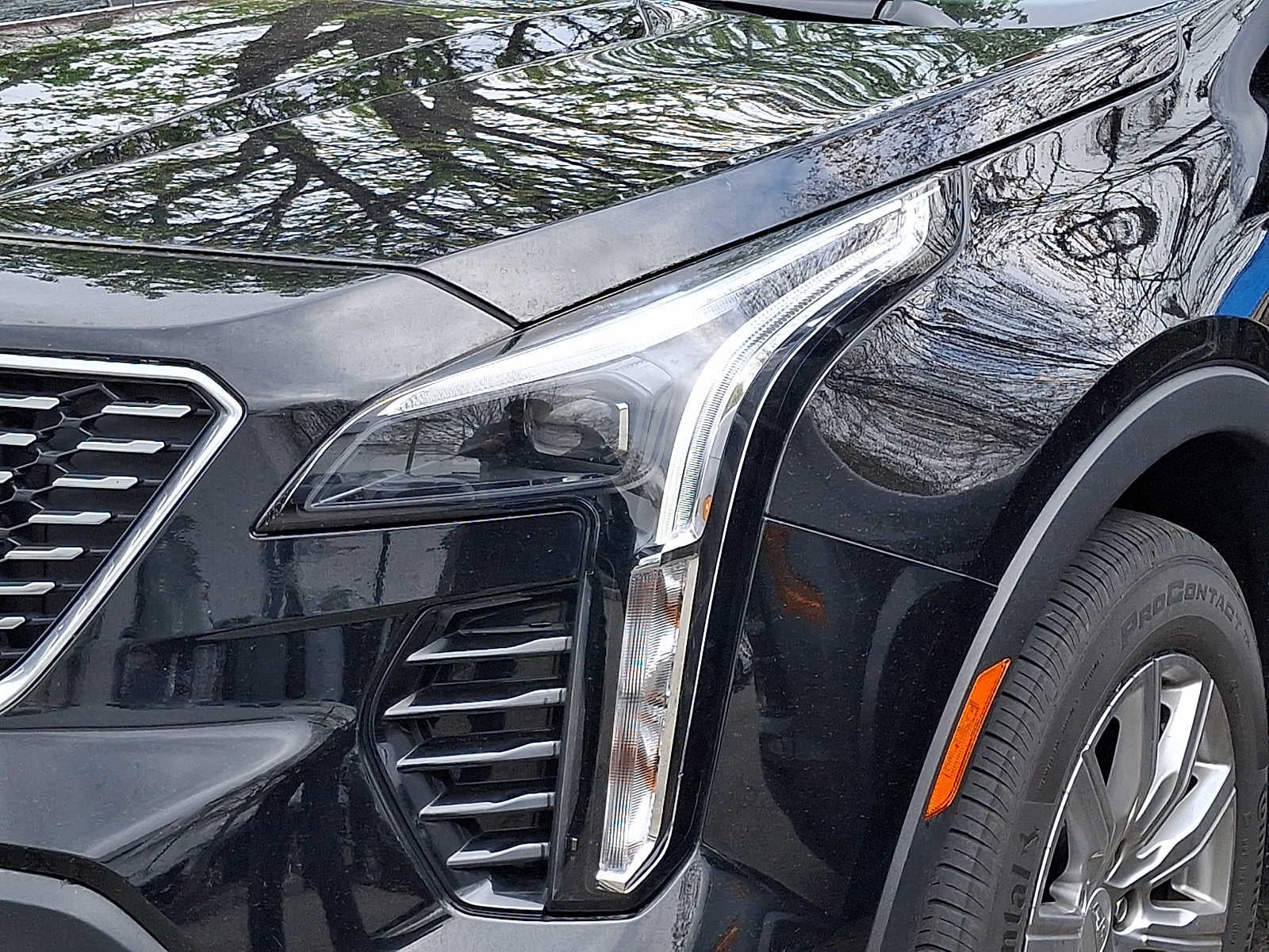 2023 Cadillac XT4 AWD 4dr Premium Luxury