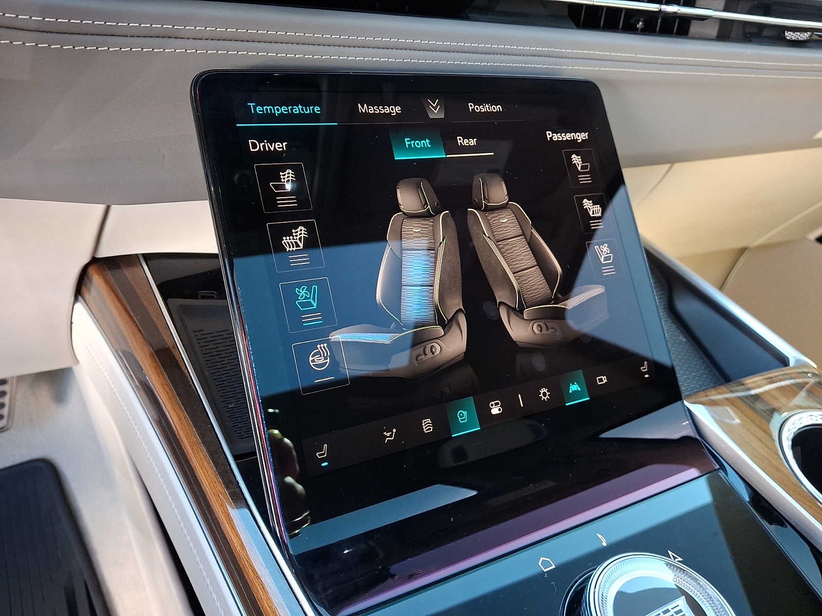 2025 Cadillac Escalade 4WD 4dr Sport Platinum