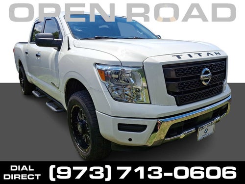 2021 Nissan Titan 4x4 Crew Cab SV