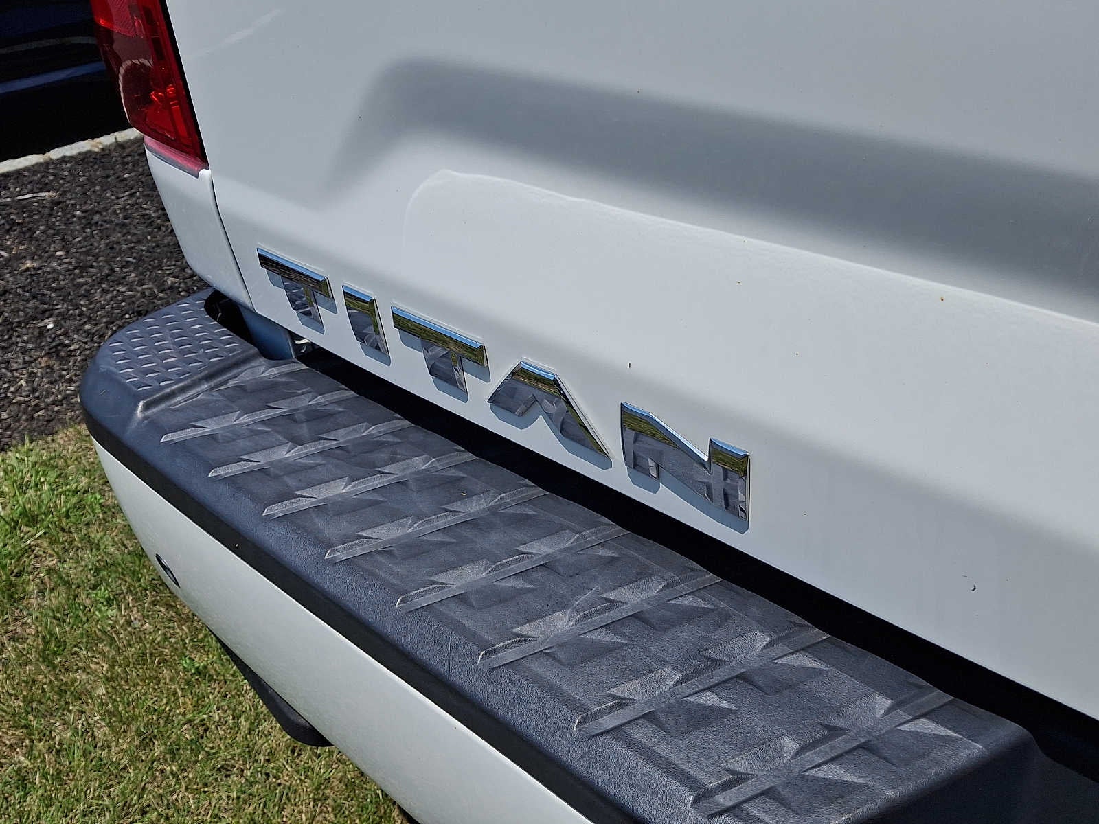 2021 Nissan Titan 4x4 Crew Cab SV
