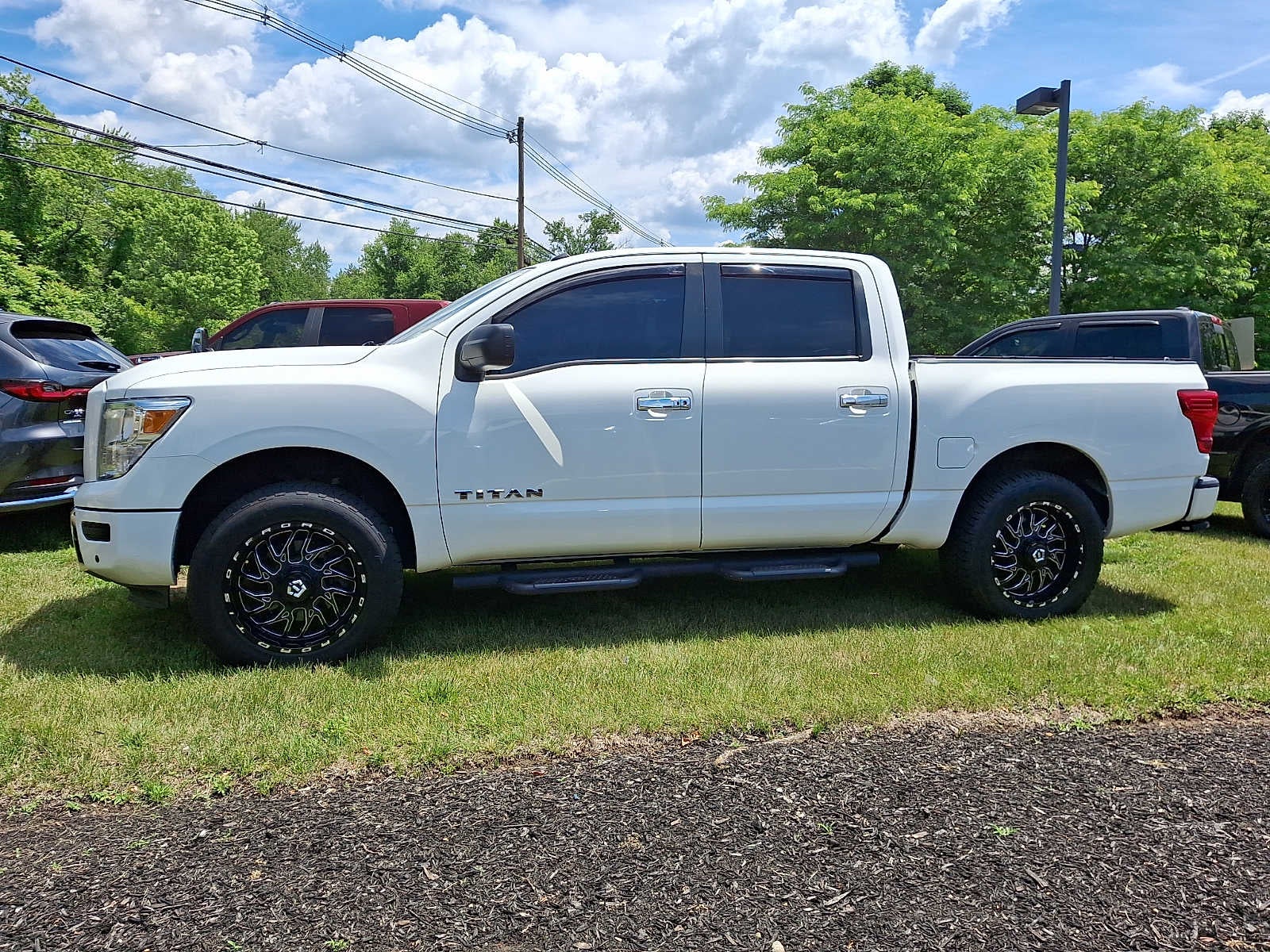 2021 Nissan Titan 4x4 Crew Cab SV