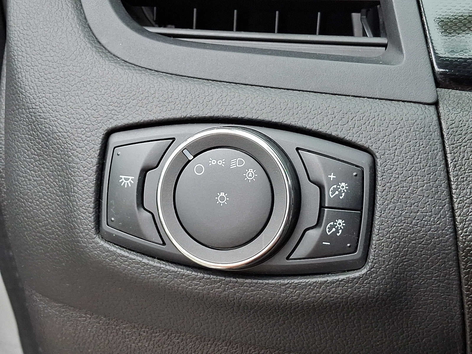 2014 Ford Edge 4dr SE FWD