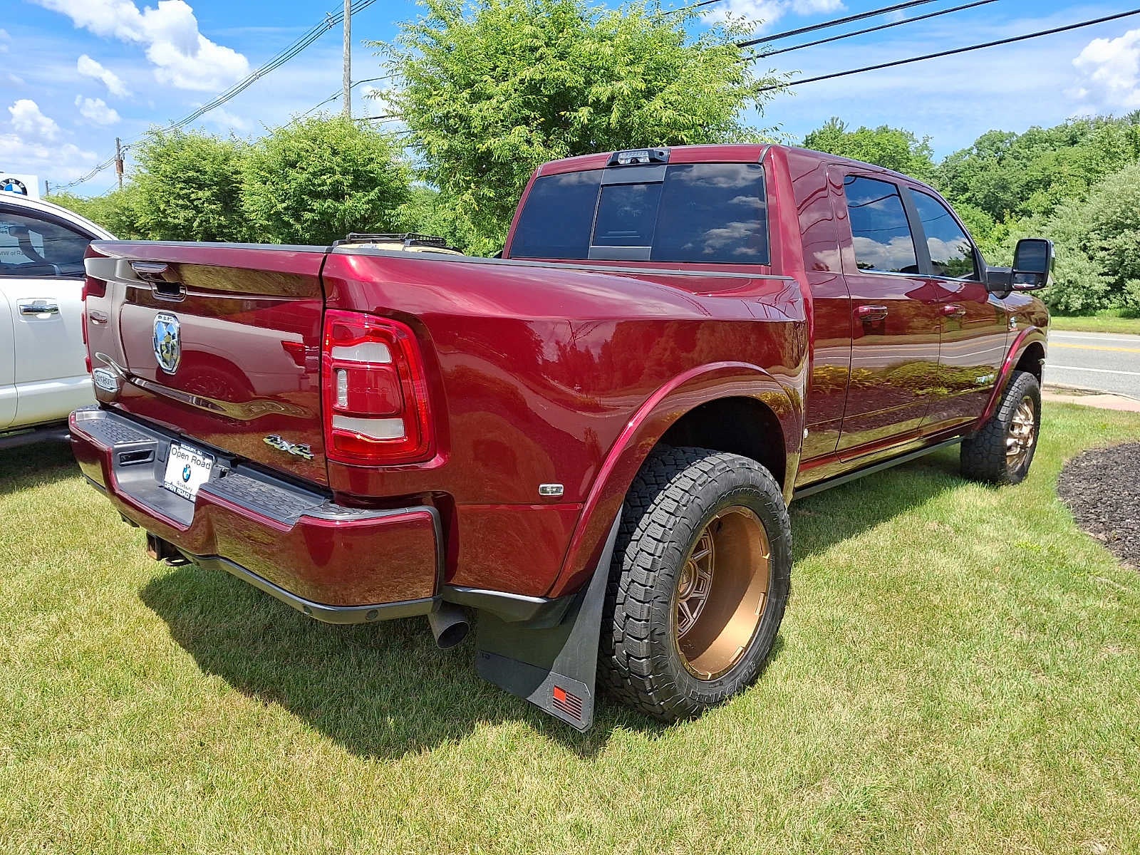 2024 RAM 3500 Longhorn 4x4 Mega Cab 64 Box