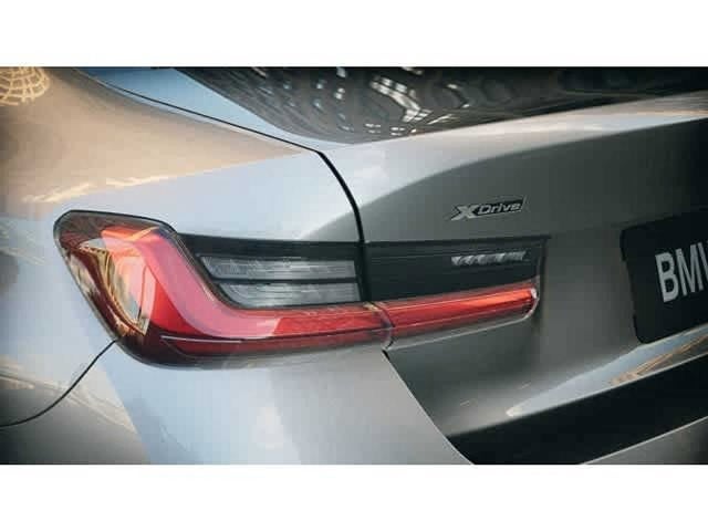 2025 BMW 3 Series 330i xDrive Sedan