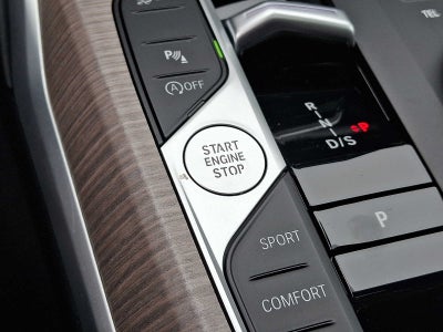 2025 BMW 3 Series 330i xDrive Sedan