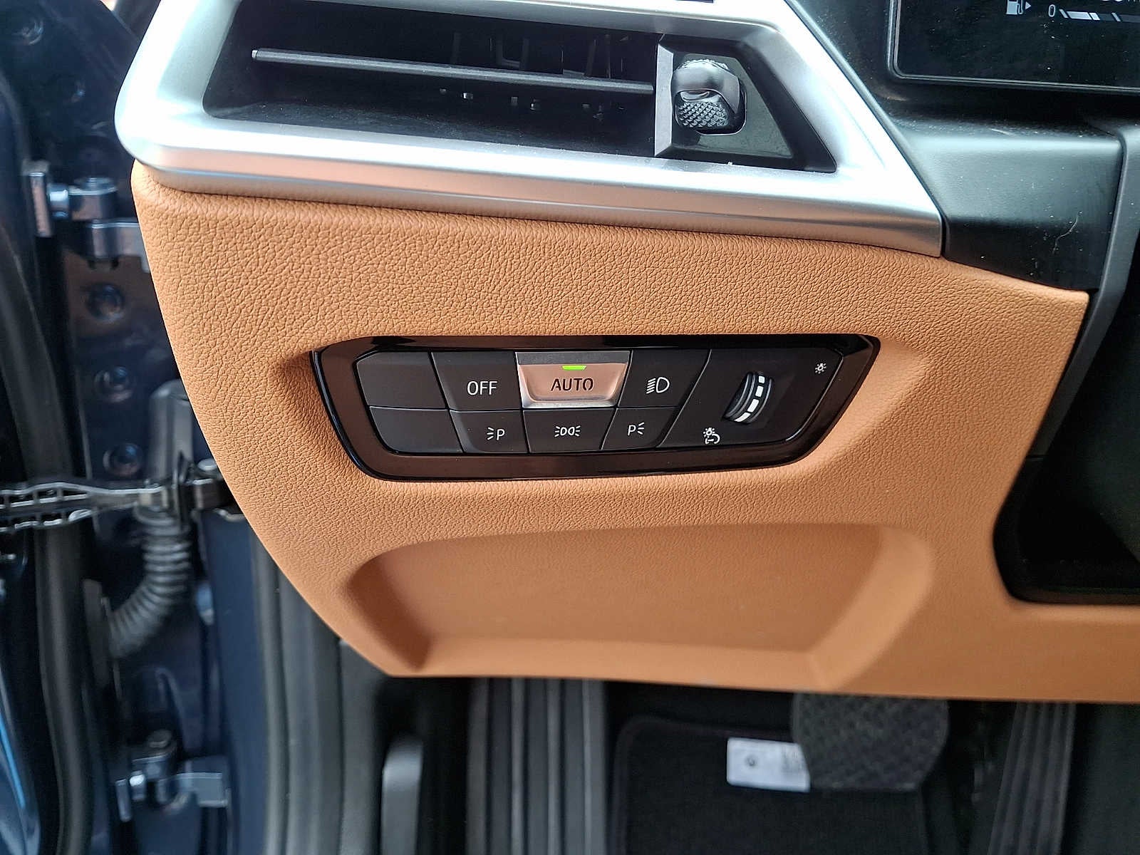 2025 BMW 3 Series 330i xDrive Sedan