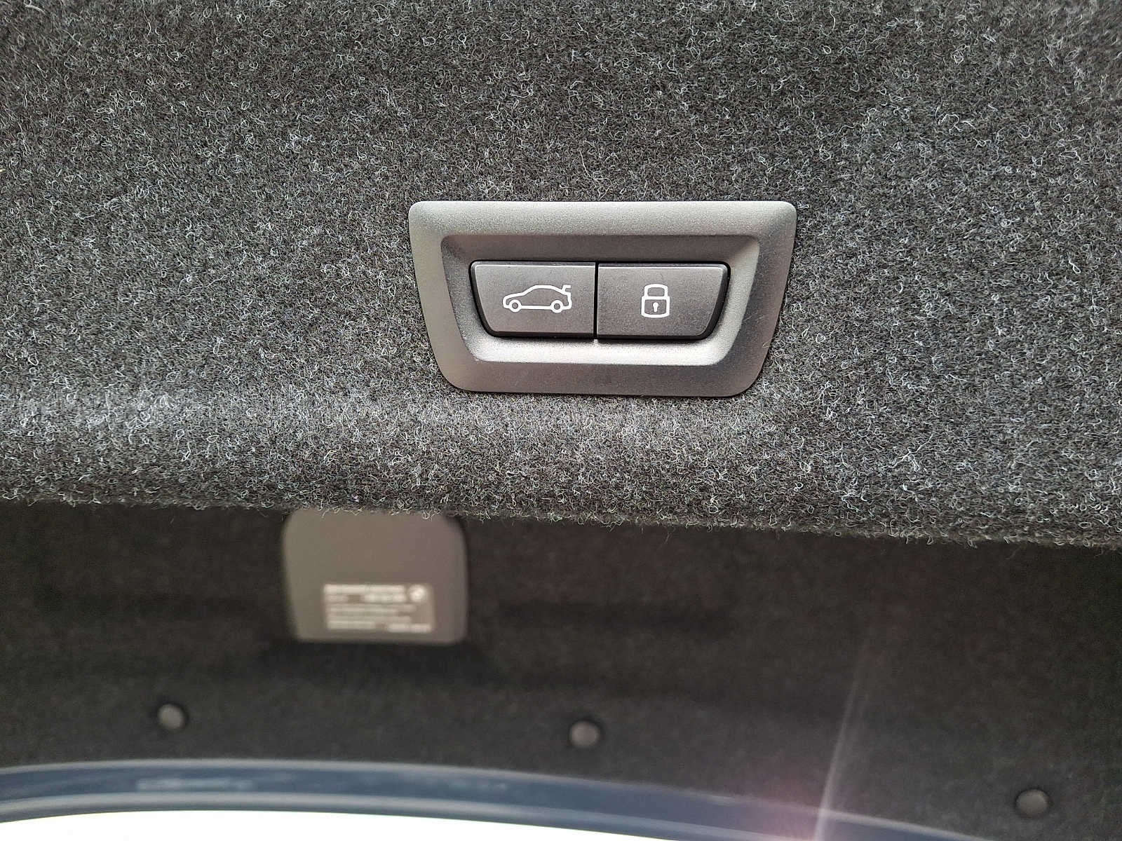 2025 BMW 3 Series 330i xDrive Sedan