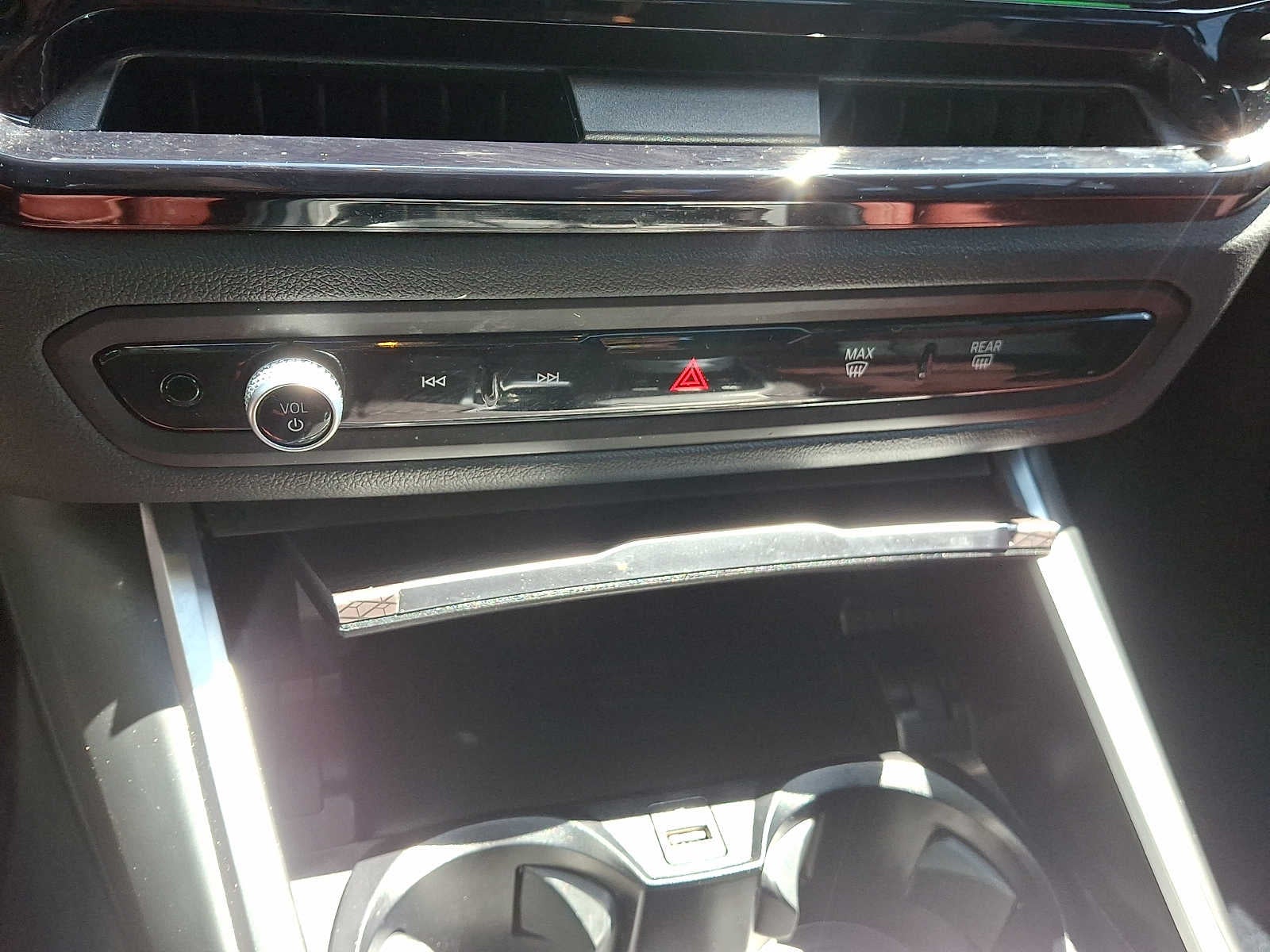 2025 BMW 3 Series 330i xDrive Sedan
