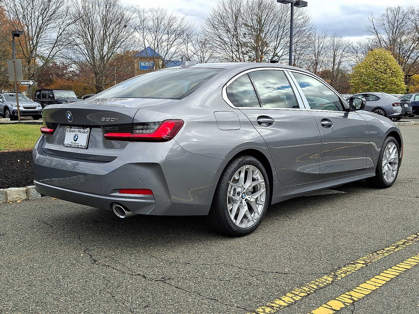 2025 BMW 3 Series 330i xDrive Sedan