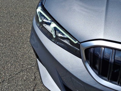 2025 BMW 3 Series 330i xDrive Sedan