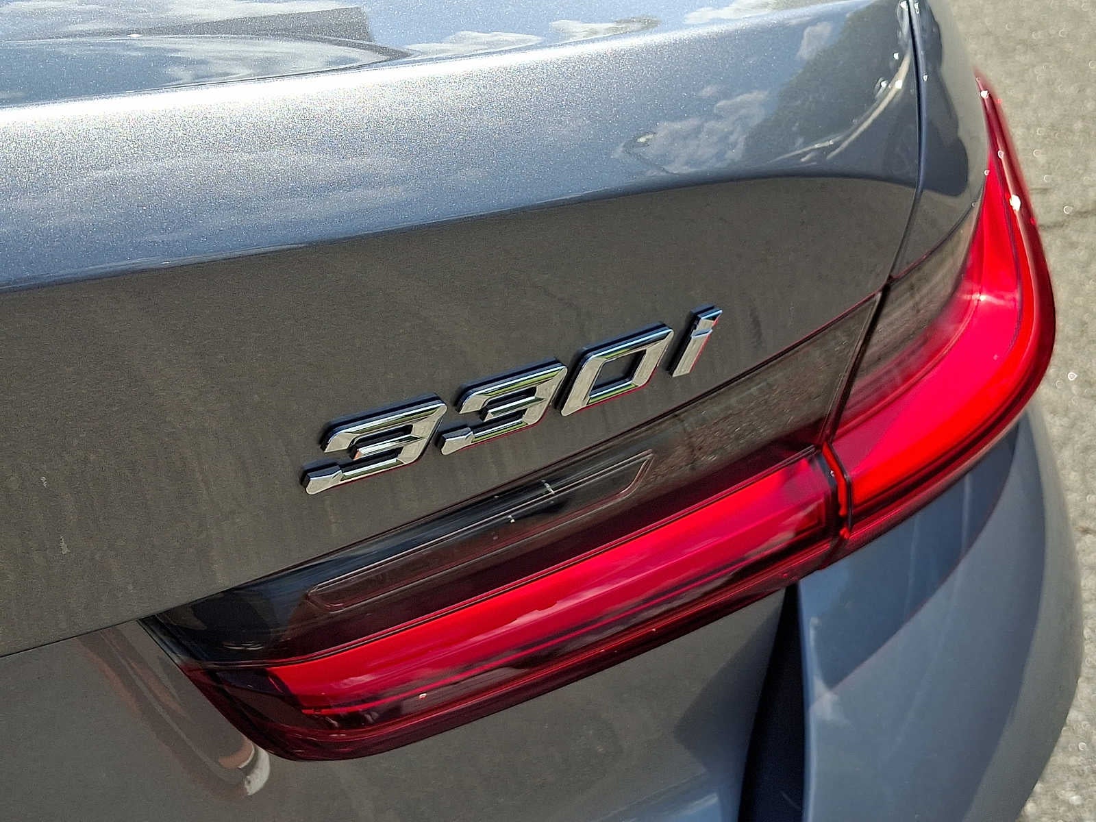 2025 BMW 3 Series 330i xDrive Sedan