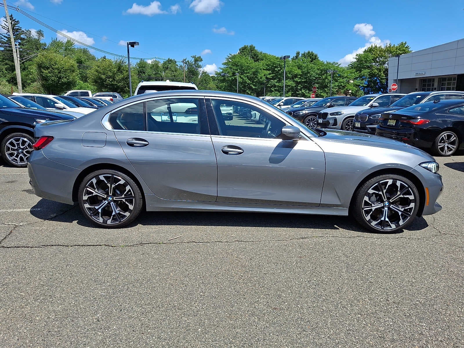 2025 BMW 3 Series 330i xDrive Sedan