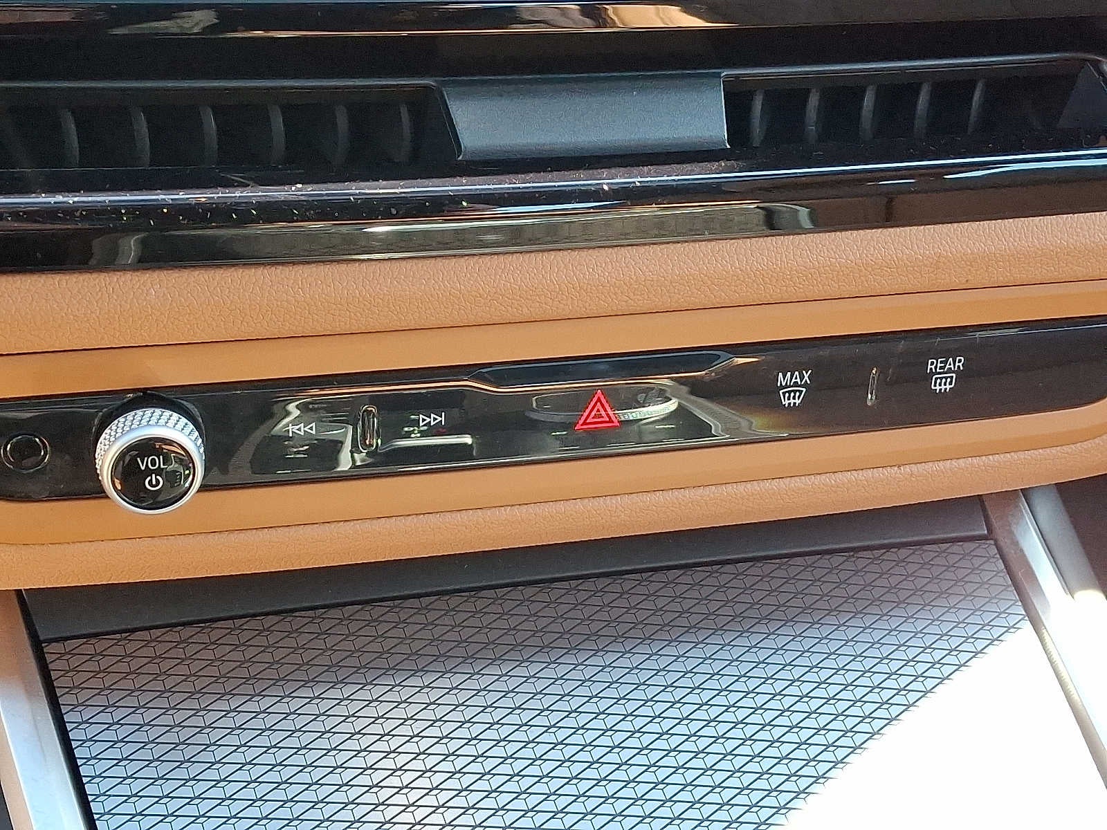 2025 BMW 3 Series 330i xDrive Sedan