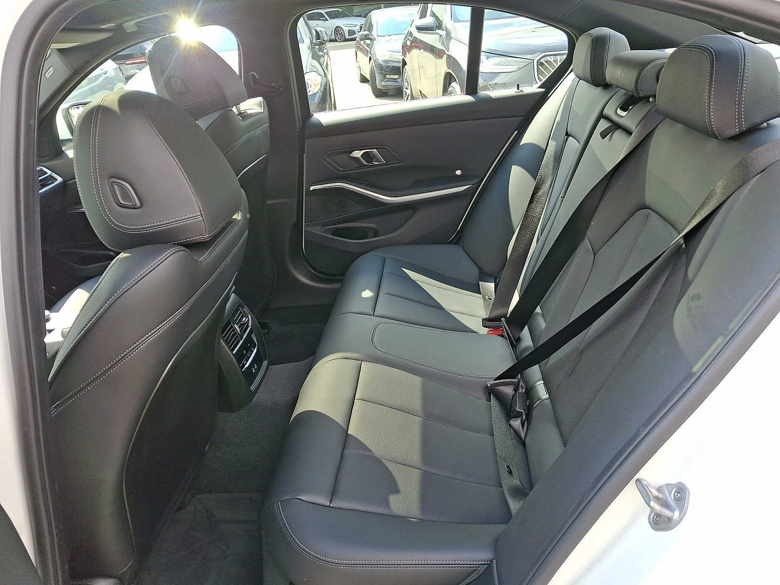 2025 BMW 3 Series 330i xDrive Sedan