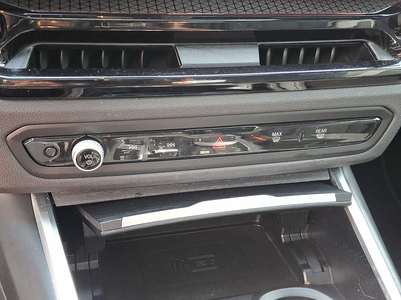 2025 BMW 3 Series 330i xDrive Sedan