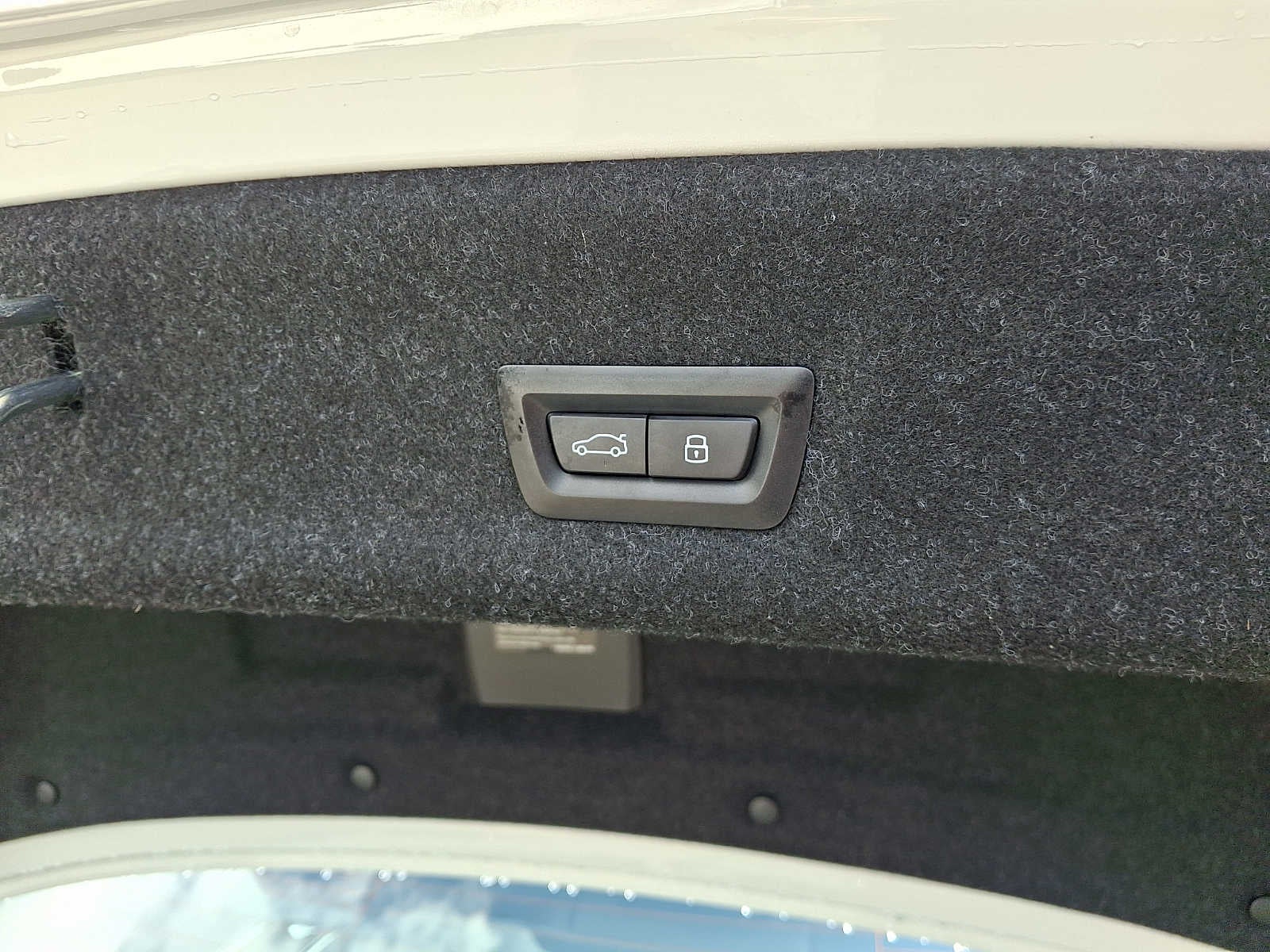 2025 BMW 3 Series 330i xDrive Sedan