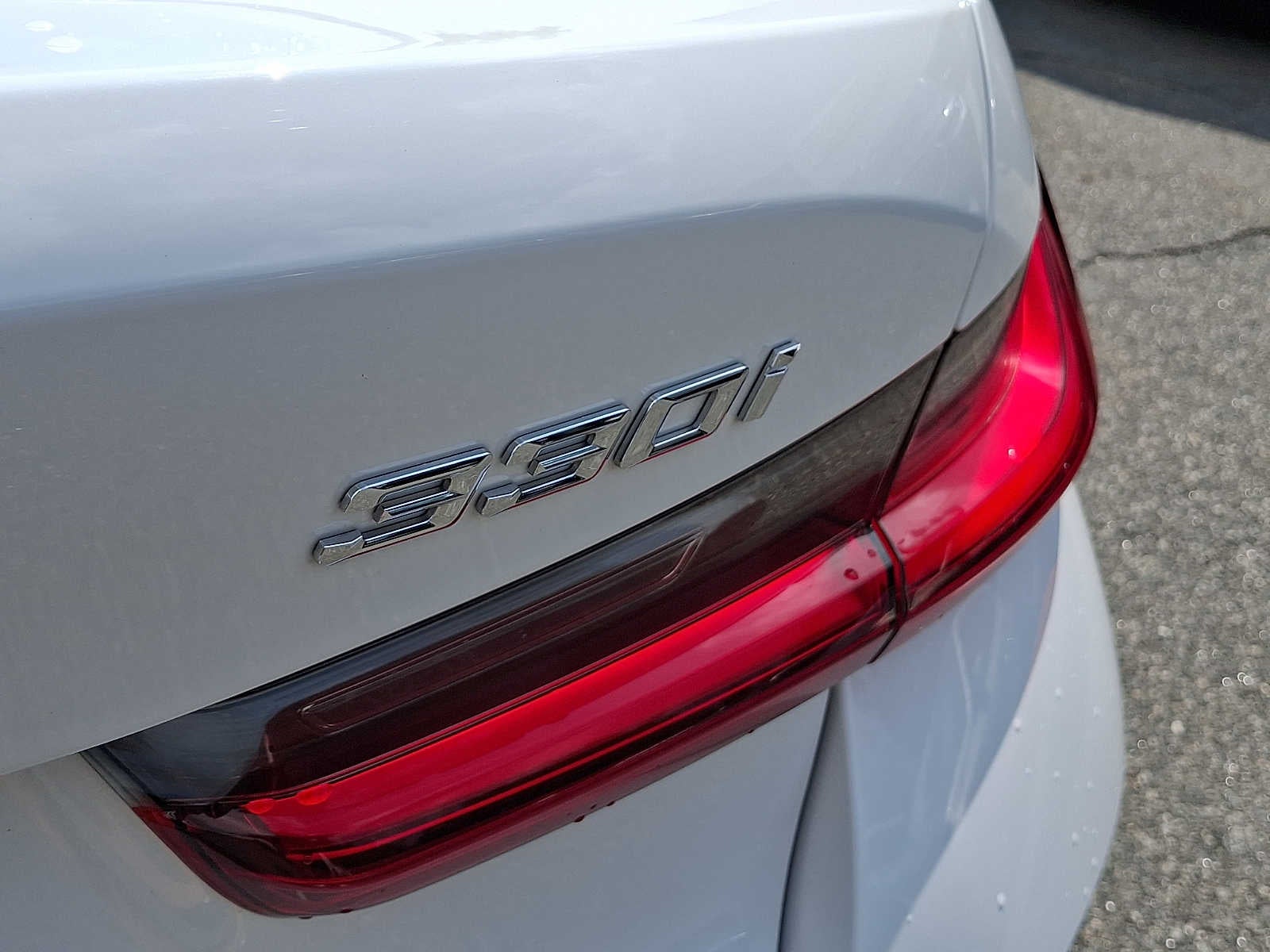 2025 BMW 3 Series 330i xDrive Sedan
