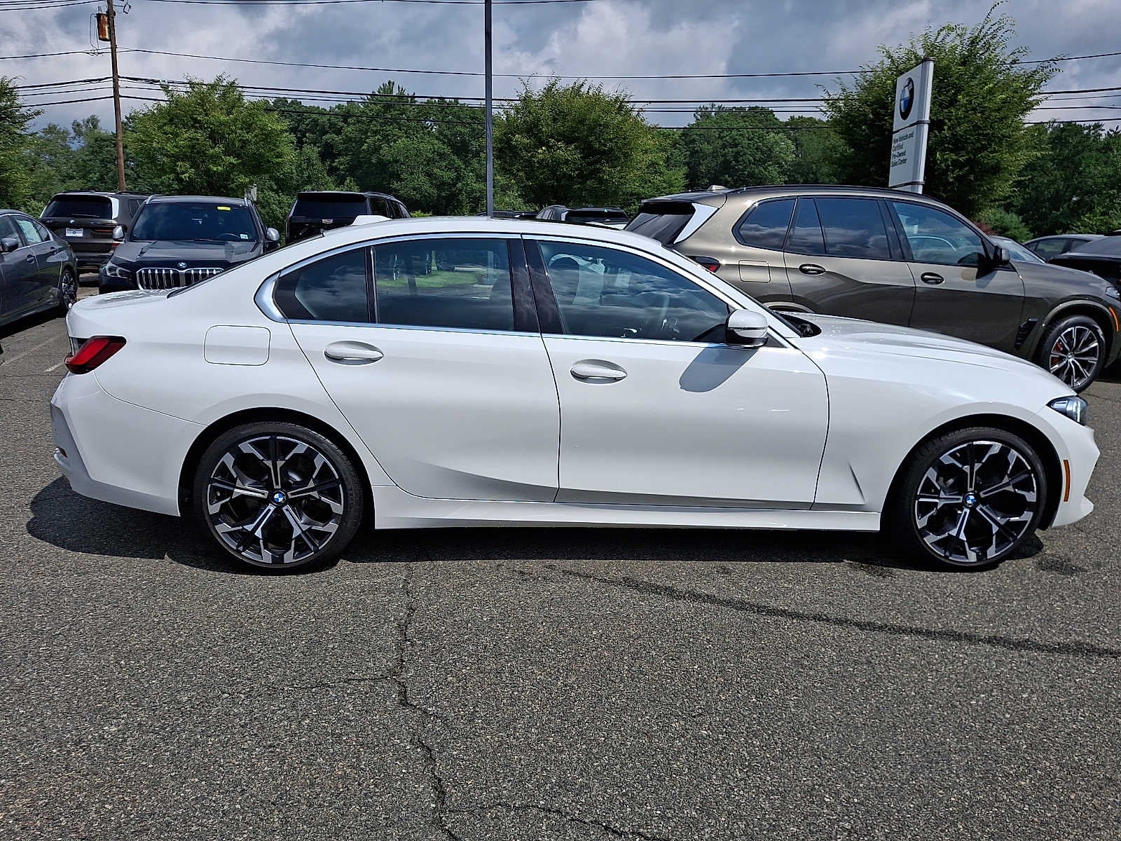 2025 BMW 3 Series 330i xDrive Sedan