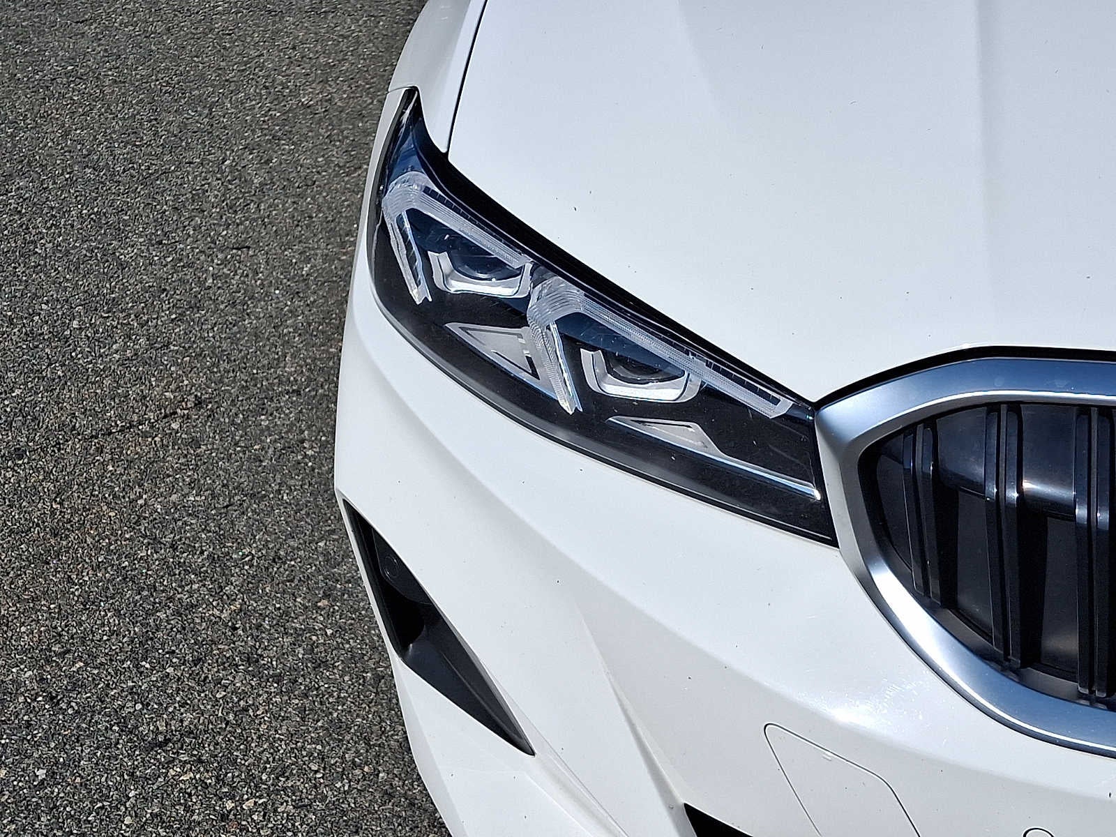 2024 BMW 3 Series 330i xDrive Sedan