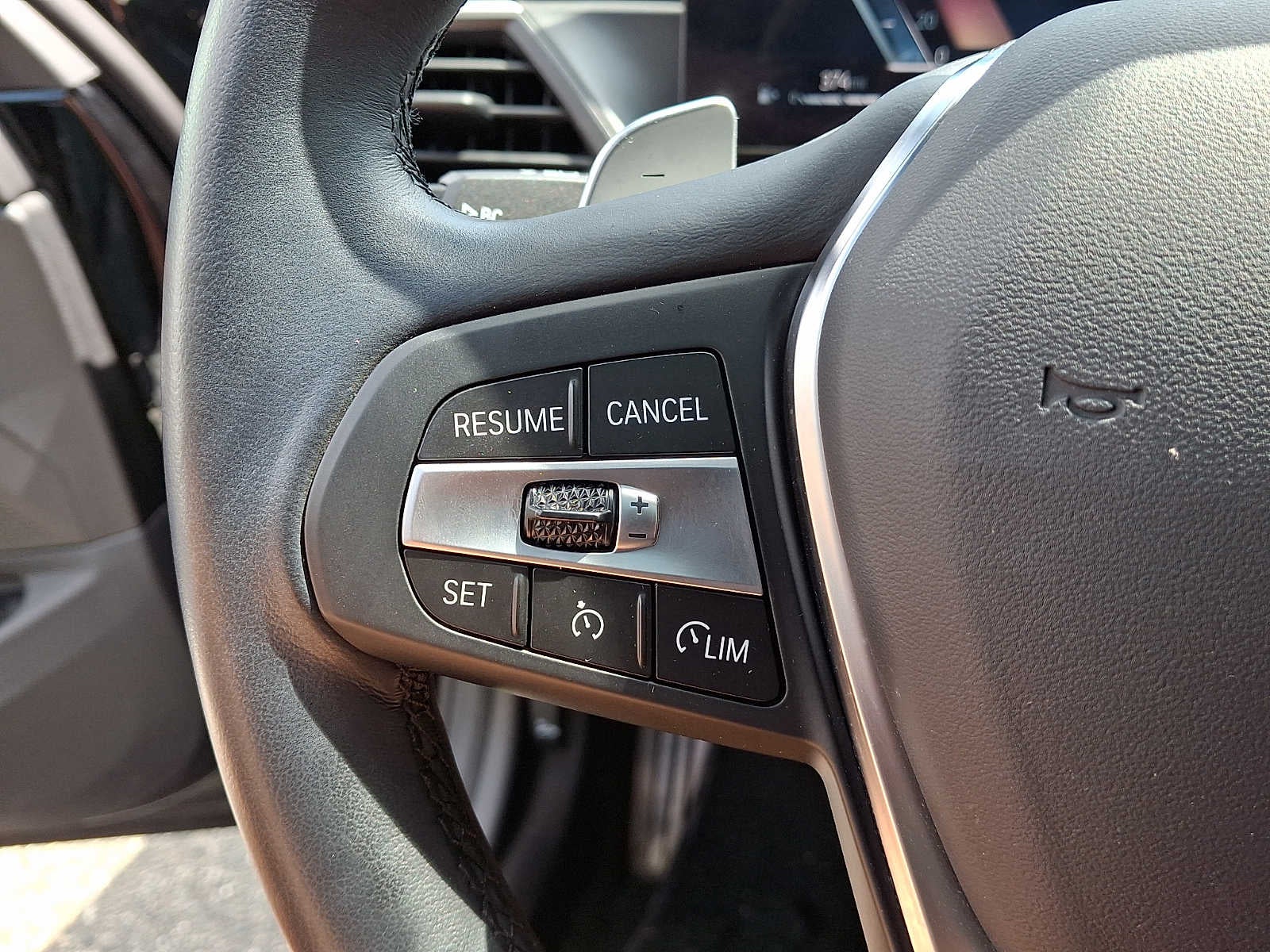 2024 BMW 3 Series 330i xDrive Sedan