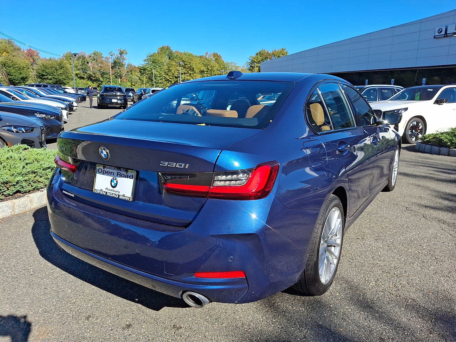 2023 BMW 3 Series 330i xDrive Sedan