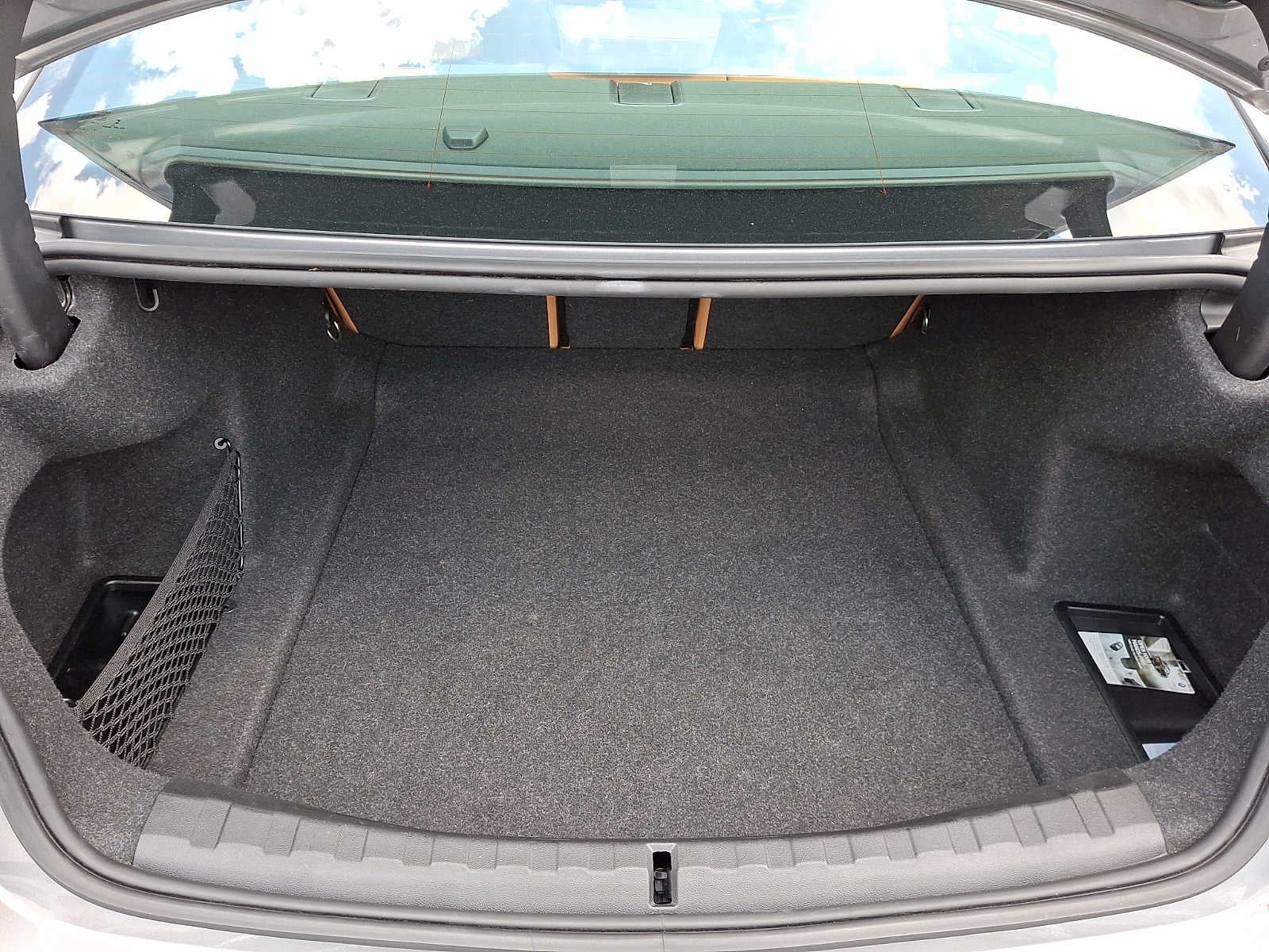 2023 BMW 3 Series 330i xDrive Sedan