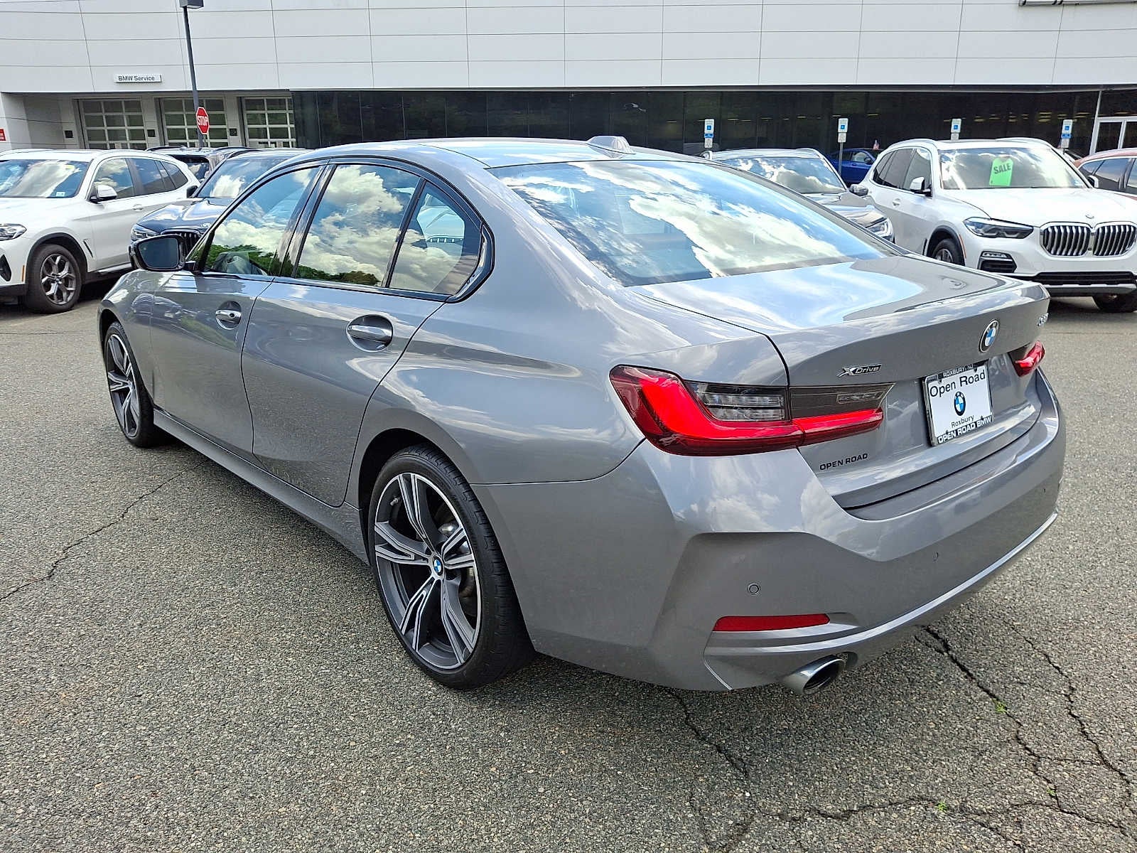 2023 BMW 3 Series 330i xDrive Sedan