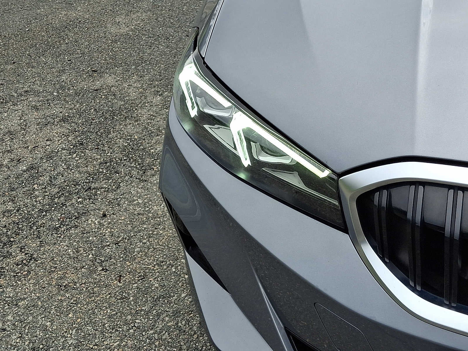 2024 BMW 3 Series 330i xDrive Sedan