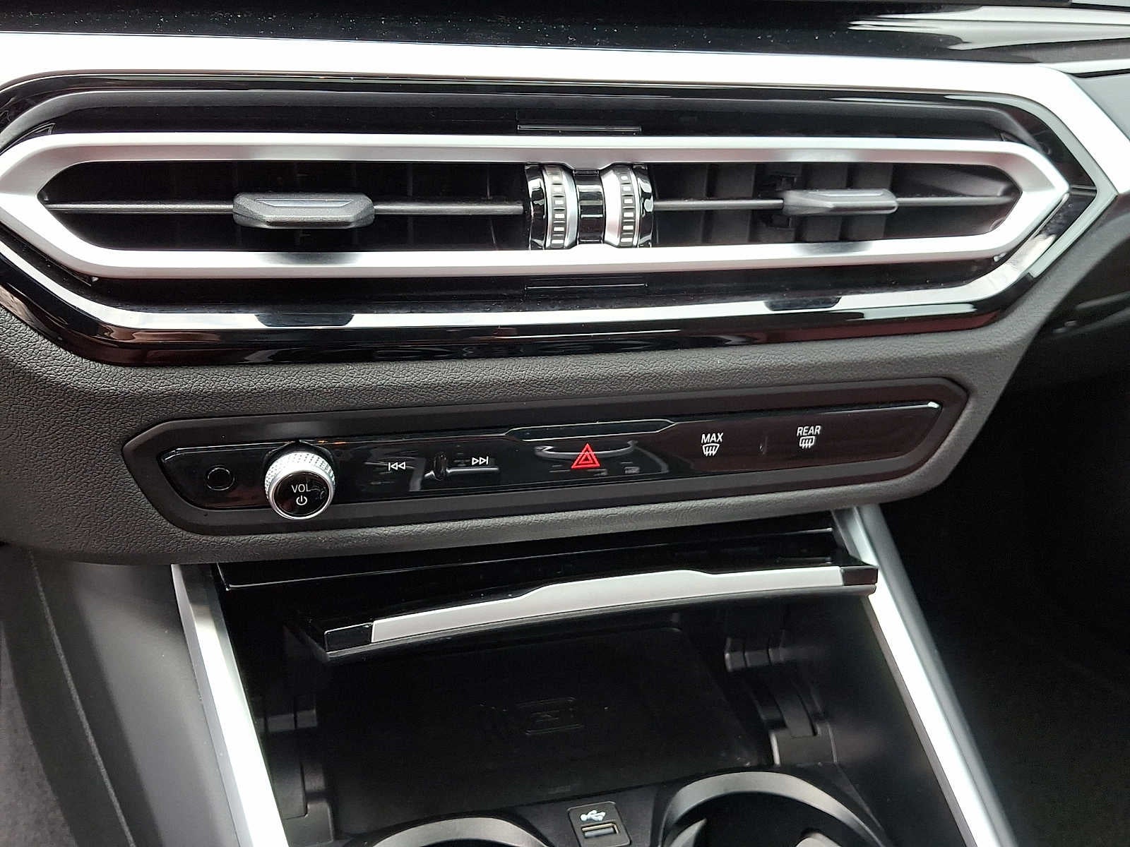 2024 BMW 3 Series 330i xDrive Sedan