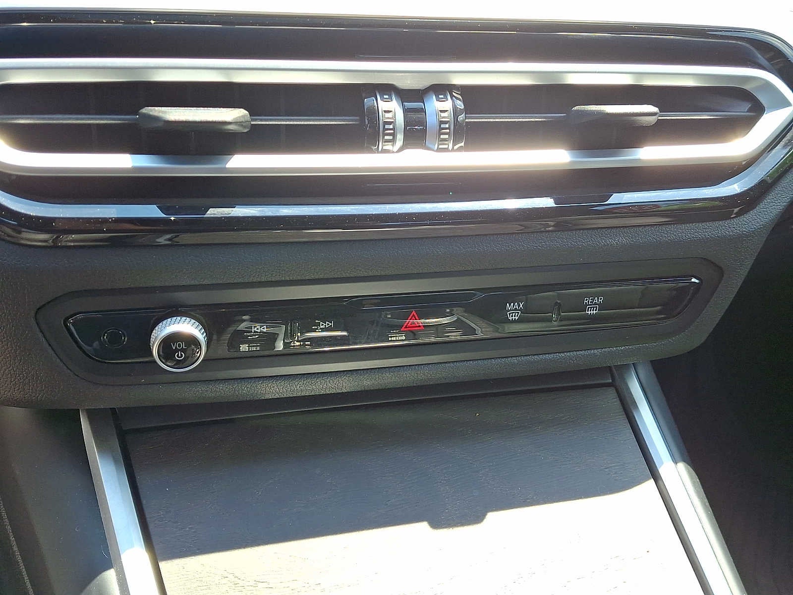 2024 BMW 3 Series 330i xDrive Sedan